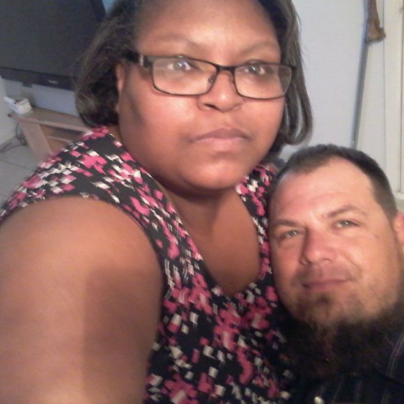 Meet your Posher, Derinda - Picture 1 of 1